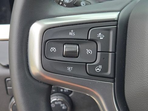 Used 2024 Chevrolet Silverado 1500 LT AWD/4WD image 28