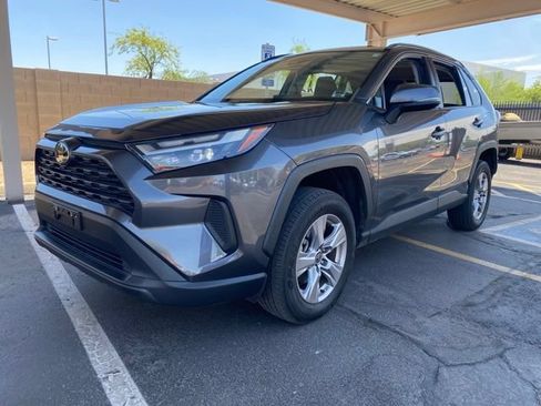 Used 2023 Toyota RAV4 XLE w/ Convenience Package FWD image 1