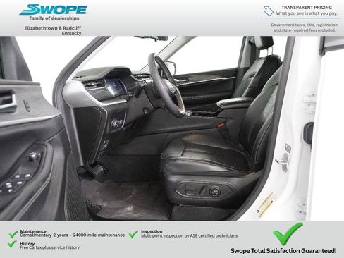 Certified 2023 Jeep Grand Cherokee Limited w/ Luxury Tech Group II AWD/4WD image 12