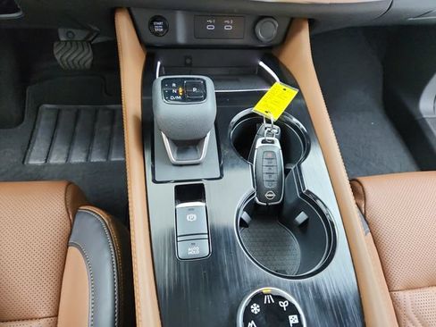 Used 2026 Nissan Rogue Platinum w/ Platinum Premium Package AWD/4WD image 27