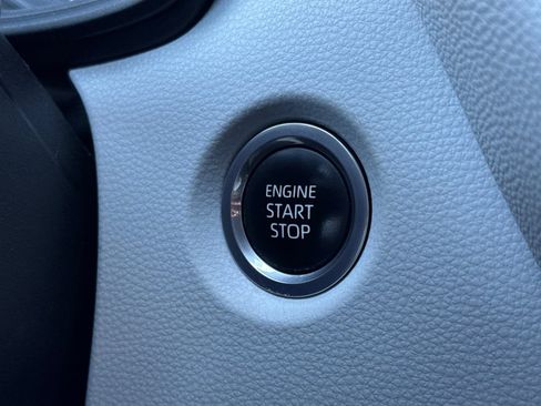 Certified 2024 Toyota Corolla SE image 28