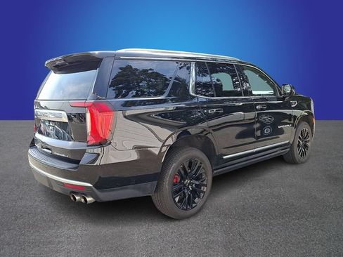 Used 2024 GMC Yukon Denali AWD/4WD image 5