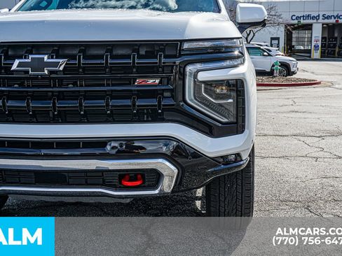 Used 2025 Chevrolet Tahoe Z71 w/ Comfort Package AWD/4WD image 18