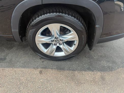 Used 2016 Toyota Highlander Limited w/ Protection Package #3 AWD/4WD image 6