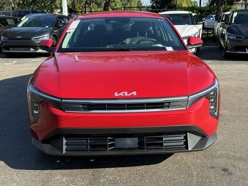 New 2025 Kia K4 LXS image 5