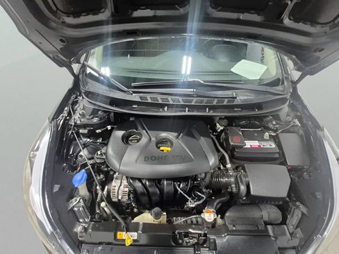 Used 2016 Hyundai Elantra SE FWD image 33