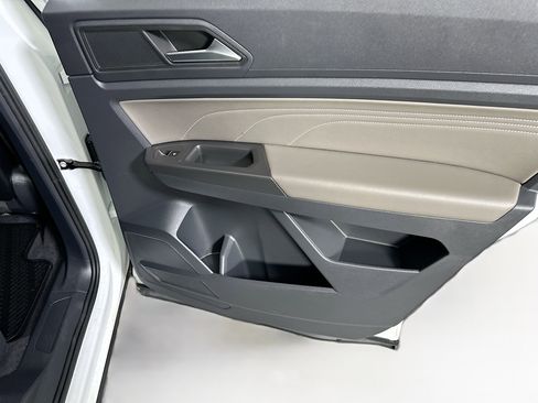 Used 2023 Volkswagen Atlas SE image 31