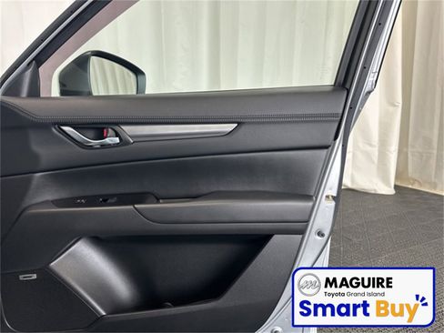 Used 2017 MAZDA CX-5 Touring w/ Preferred Equipment Package image 18