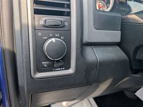 Used 2015 RAM 1500 Tradesman w/ Popular Equipment Group AWD/4WD image 17