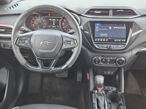 Used 2023 Chevrolet TrailBlazer RS w/ Convenience Package image 28