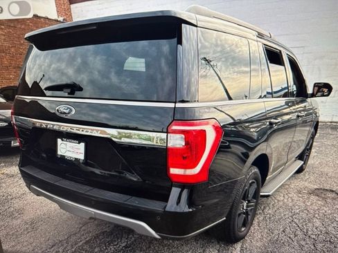 Used 2019 Ford Expedition XLT w/ Equipment Group 202A AWD/4WD image 3