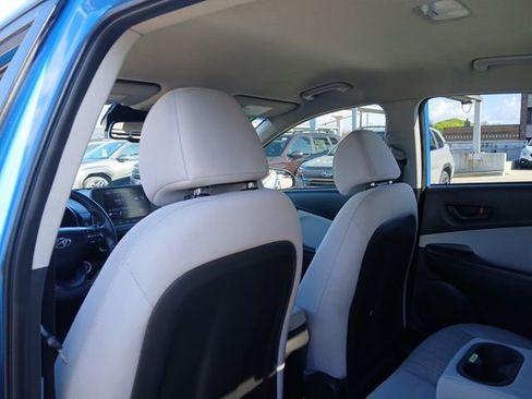 Used 2022 Hyundai Kona SEL image 21