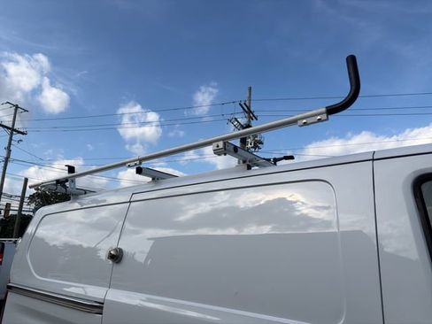 Used 2019 Ford Transit 250 130 Low Roof RWD image 6