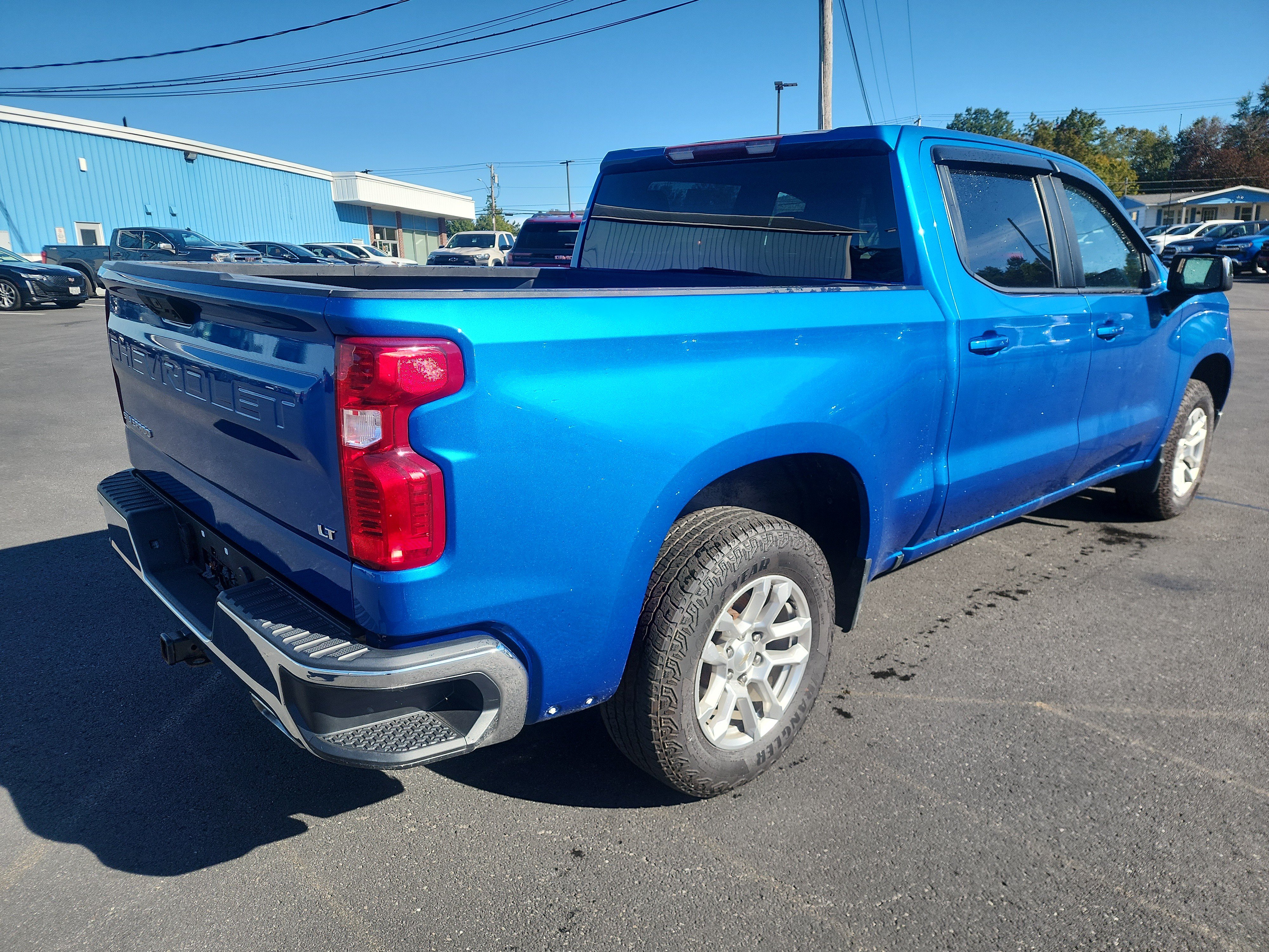 Certified 2022 Chevrolet Silverado 1500 LT AWD/4WD image 8