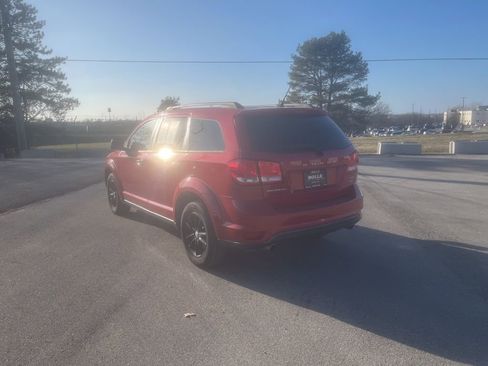 Used 2016 Dodge Journey SXT w/ Comfort/Convenience Group image 5