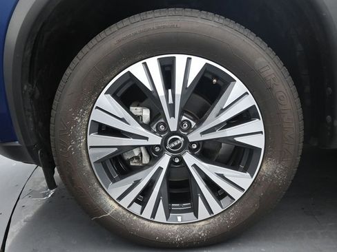 Used 2023 Nissan Rogue SV FWD image 14