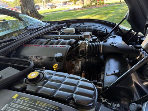 Used 2004 Chevrolet Corvette Convertible w/ Preferred Equipment Group image 66