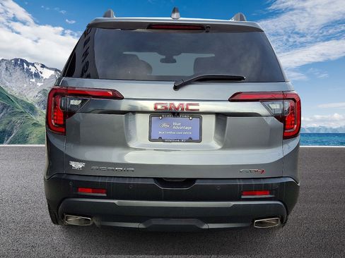 Used 2022 GMC Acadia AT4 w/ Technology Package image 5