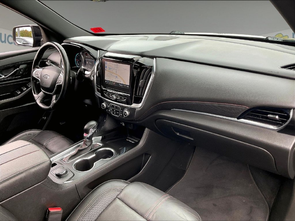 Used 2023 Chevrolet Traverse RS AWD/4WD image 13