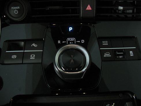 Used 2024 Toyota bZ4X AWD image 18