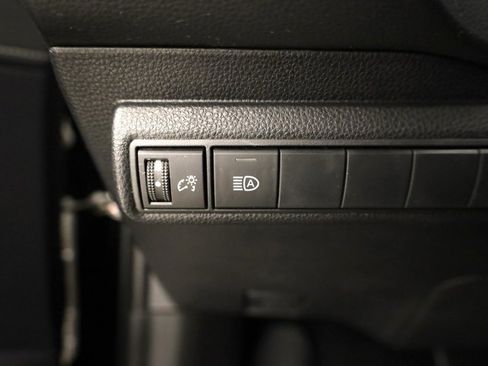 Used 2022 Toyota Corolla SE image 28