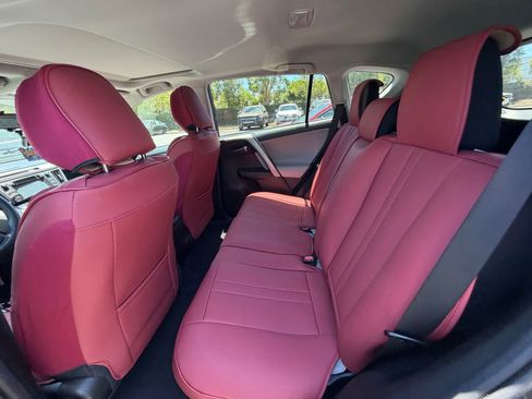 Used 2016 Toyota RAV4 XLE FWD image 5