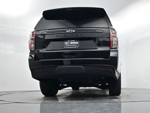 Used 2023 Chevrolet Suburban Z71 w/ Luxury Package image 57