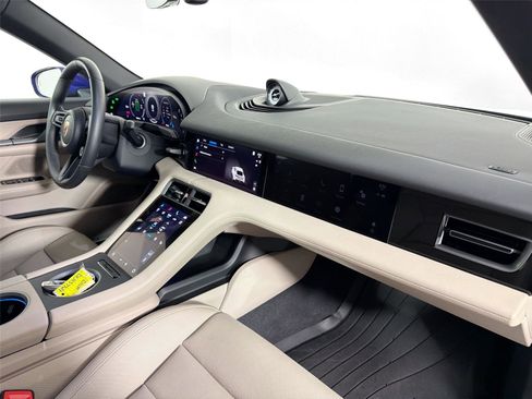 Certified 2025 Porsche Taycan AWD/4WD image 29