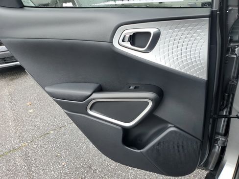 New 2025 Kia Soul LX image 13