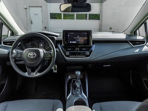 Certified 2025 Toyota Corolla LE FWD image 24