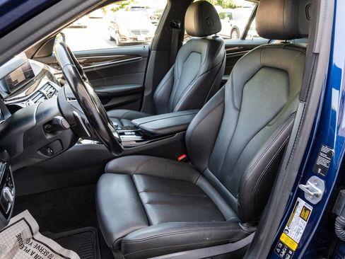 Used 2019 BMW 530i xDrive w/ Convenience Package AWD/4WD image 15