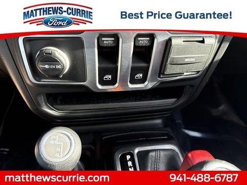 Used 2019 Jeep Wrangler Sport AWD/4WD image 18