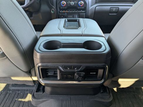 Used 2019 GMC Sierra 1500 SLT image 23