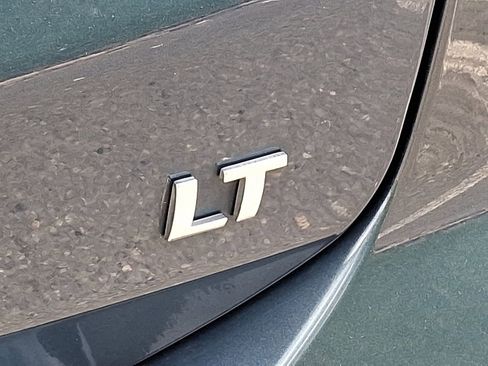 Used 2024 Chevrolet Equinox LT w/ LPO, Floor Liner Package image 32