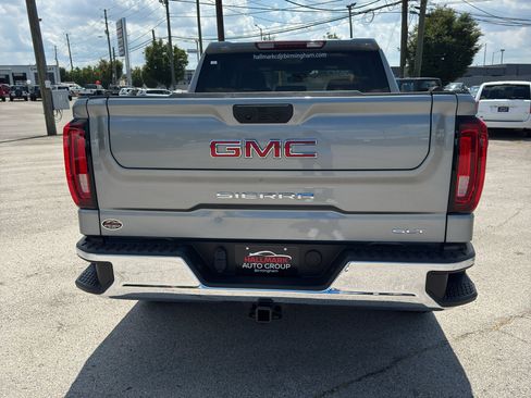 Used 2025 GMC Sierra 1500 SLT RWD image 8