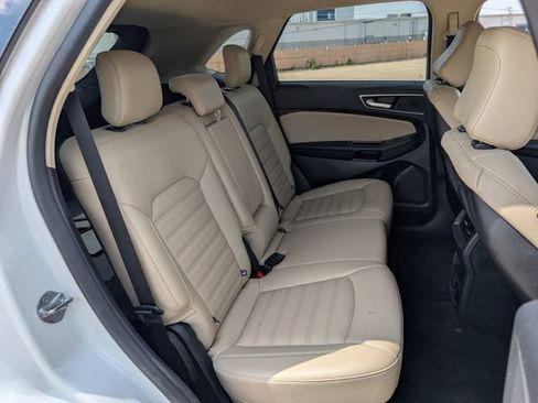 Used 2020 Ford Edge SEL w/ Convenience Package FWD image 22