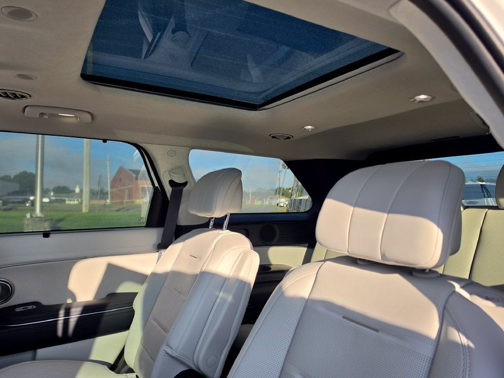 Used 2026 Hyundai Palisade Calligraphy FWD image 35