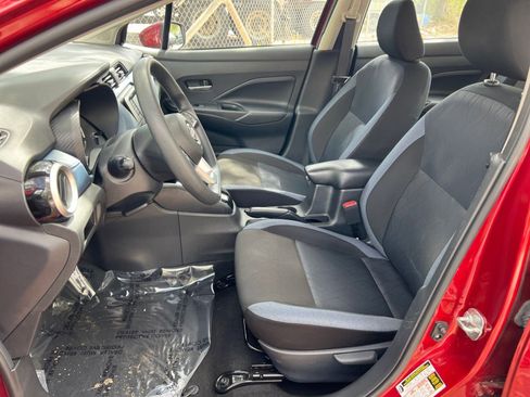 Used 2025 Nissan Versa SV image 23