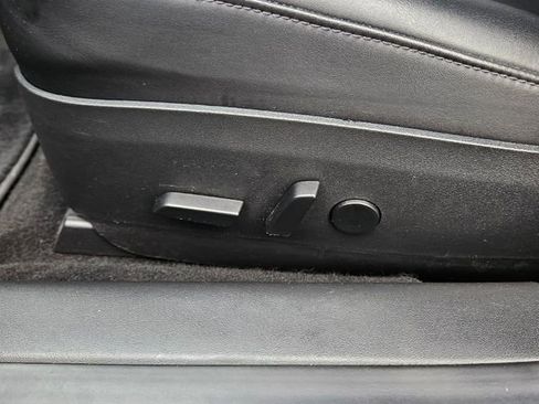 Used 2018 Tesla Model 3 Mid Range image 17