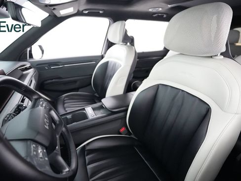 Used 2024 Kia EV9 GT-Line AWD/4WD image 4