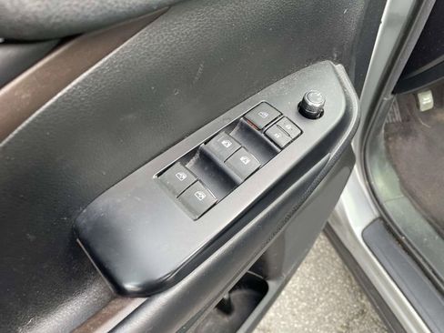 Used 2018 Toyota Highlander Plus image 27