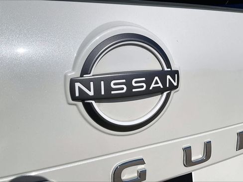 Used 2023 Nissan Rogue SL w/ SL Premium Package FWD image 29