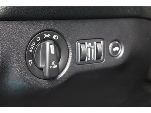 Used 2015 Dodge Challenger SXT Plus image 16