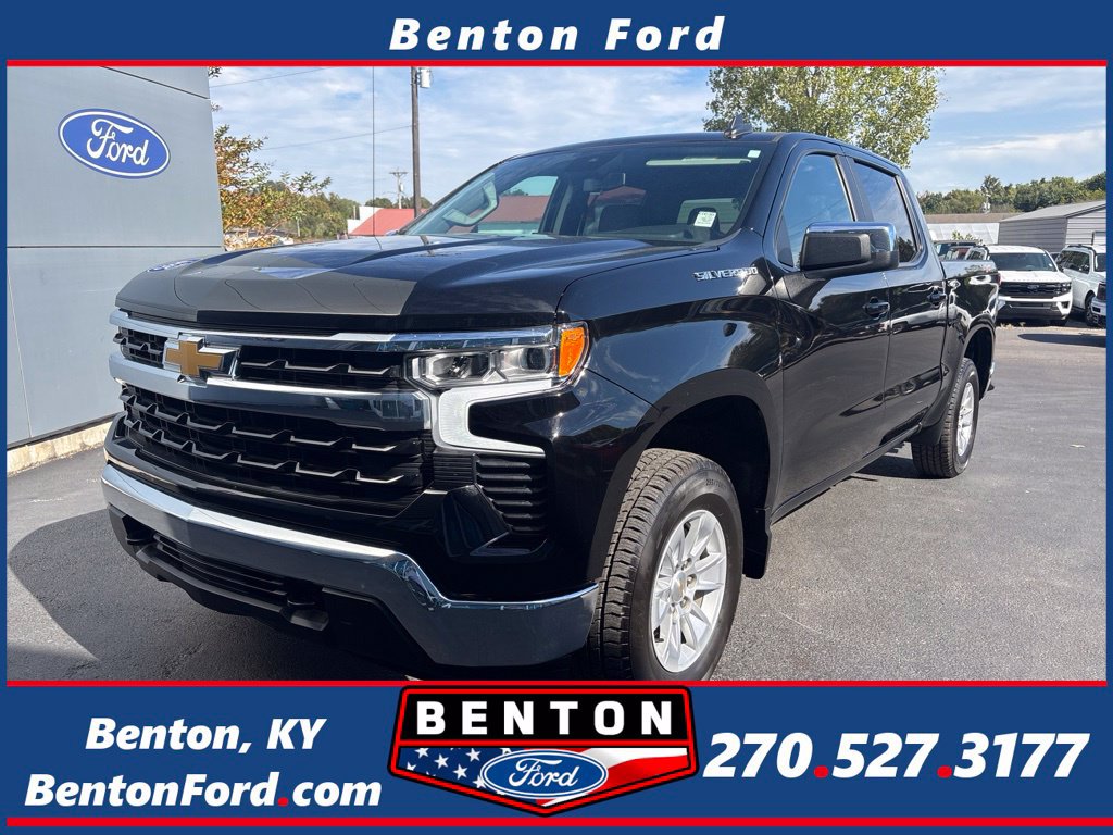 Used 2025 Chevrolet Silverado 1500 LT AWD/4WD image 1