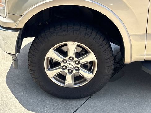 Used 2018 Ford F150 Lariat RWD image 11