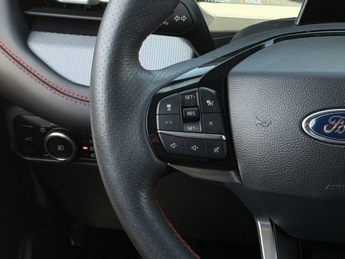 Used 2025 Ford Explorer ST-Line RWD image 15