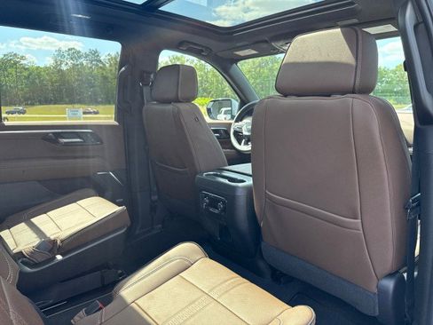 New 2026 Chevrolet Tahoe High Country RWD image 15