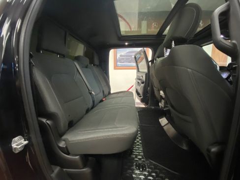 Used 2019 RAM 1500 Big Horn AWD/4WD image 18