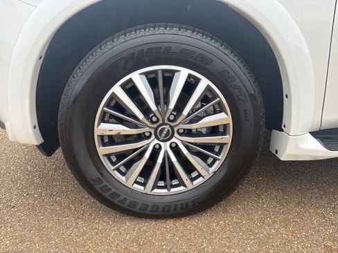 Certified 2024 Nissan Armada SL w/ Captain's Chairs Package image 8