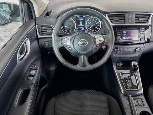 Used 2017 Nissan Sentra SR Turbo w/ SR Midnight Edition image 16